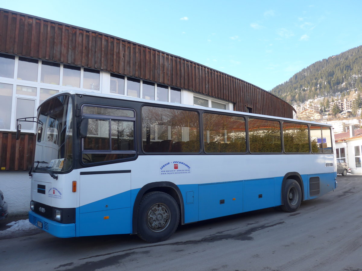 (187'946) - Leysin-Excursions, Leysin - VD 382'582 - NAW/R&J (ex Funi-Car, Biel Nr. 15; ex Autotour, Visp Nr. 2; ex Lehner, B�rchen Nr. 2) am 14. Januar 2018 in Leysin, Garage