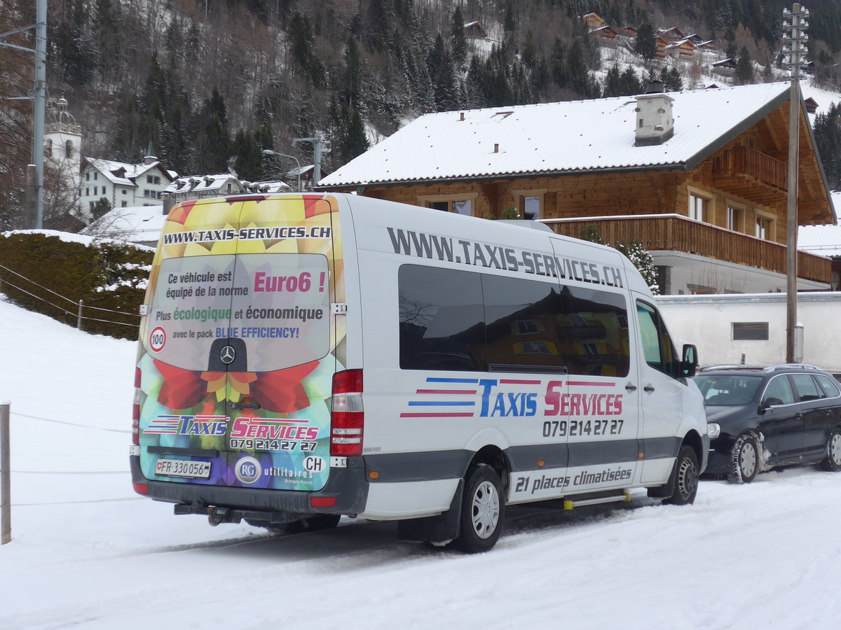 (187'994) - Taxis-Services, Granges-Paccot - FR 330'056 - Mercedes am 20. Januar 2018 in Champ�ry