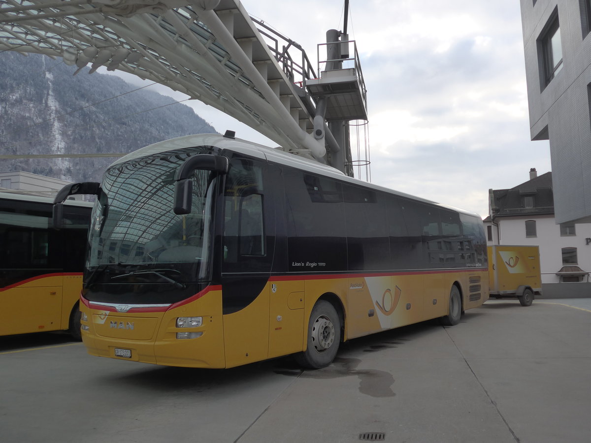 (188'170) - PostAuto Graub�nden - GR 173'201 - MAN am 3. Februar 2018 in Chur, Postautostation