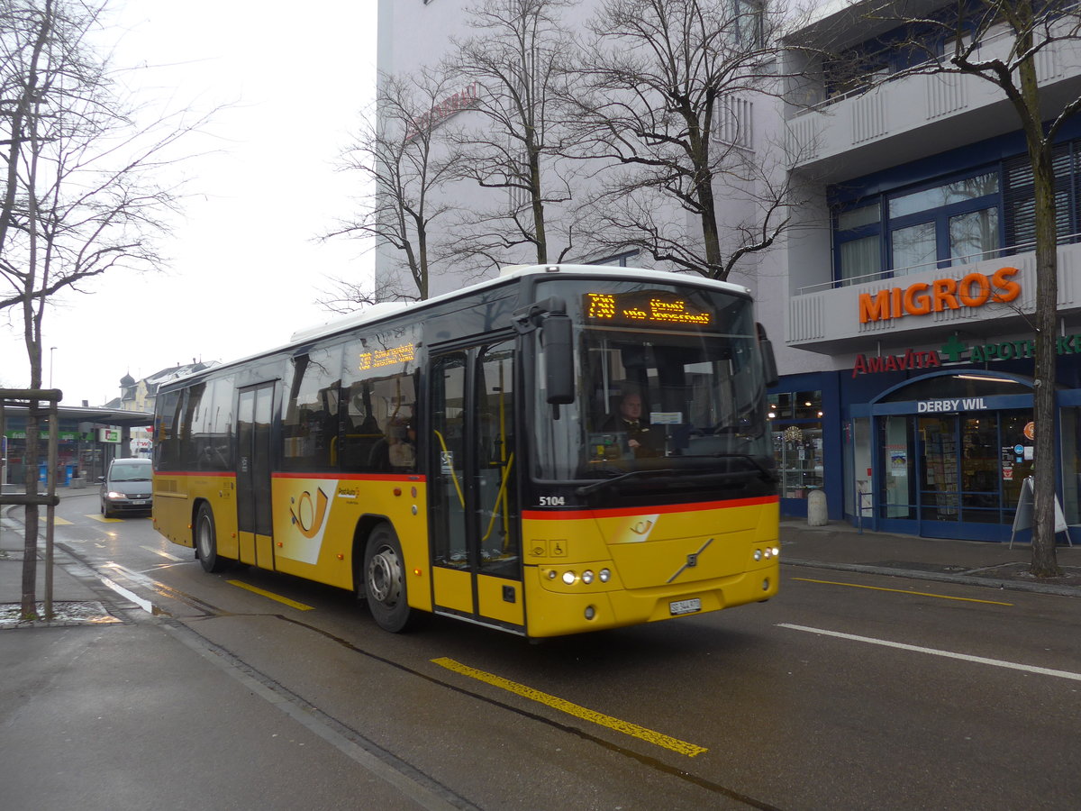 (188'293) - Schmidt, Oberb�ren - SG 344'970 - Volvo am 8. Februar 2018 beim Bahnhof Wil