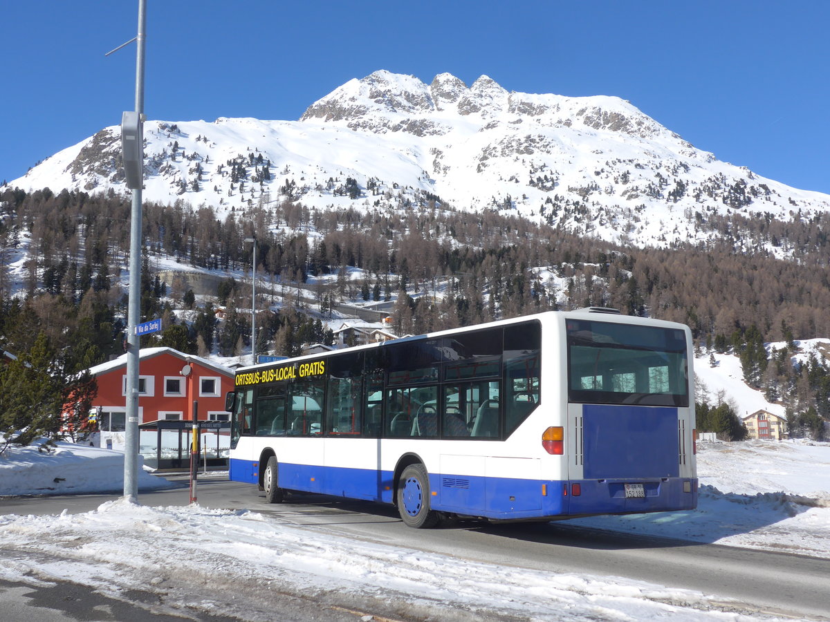 (188'536) - Corvatsch Power, Silvaplana - GR 152'188 - Mercedes (ex VZO Gr�ningen Nr. 16) am 13. Februar 2018 in Silvaplana, Kreisel Mitte