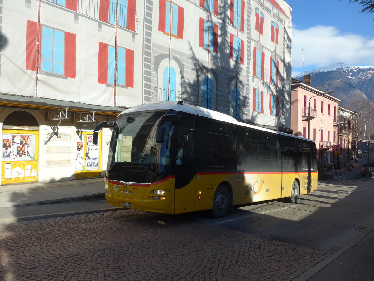 (188'557) - PostAuto Graub�nden - GR 173'206 - MAN am 14. Februar 2018 beim Bahnhof Bellinzona