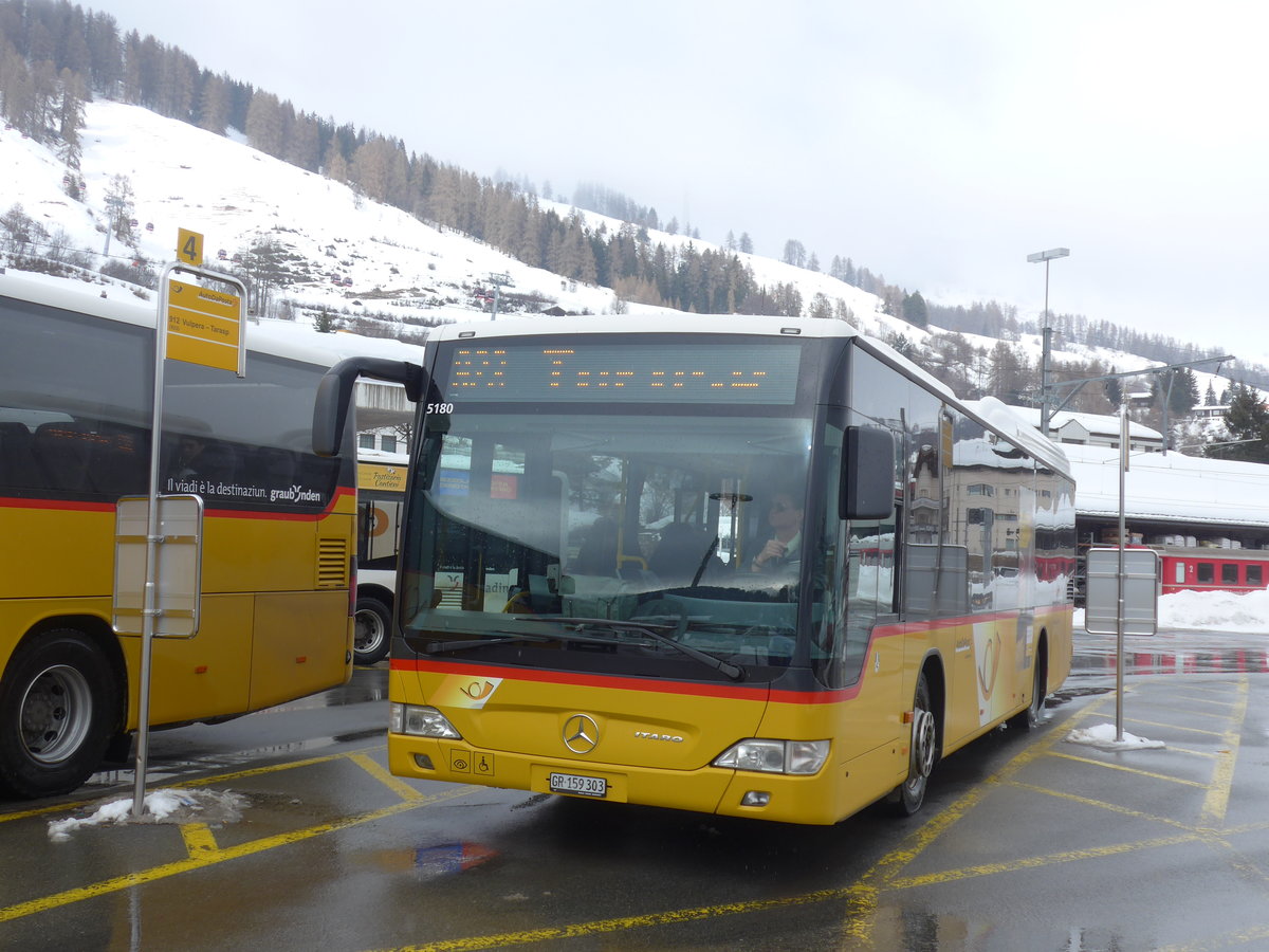 (188'808) - PostAuto Graub�nden - GR 159'303 - Mercedes am 16. Februar 2018 beim Bahnhof Scuol-Tarasp