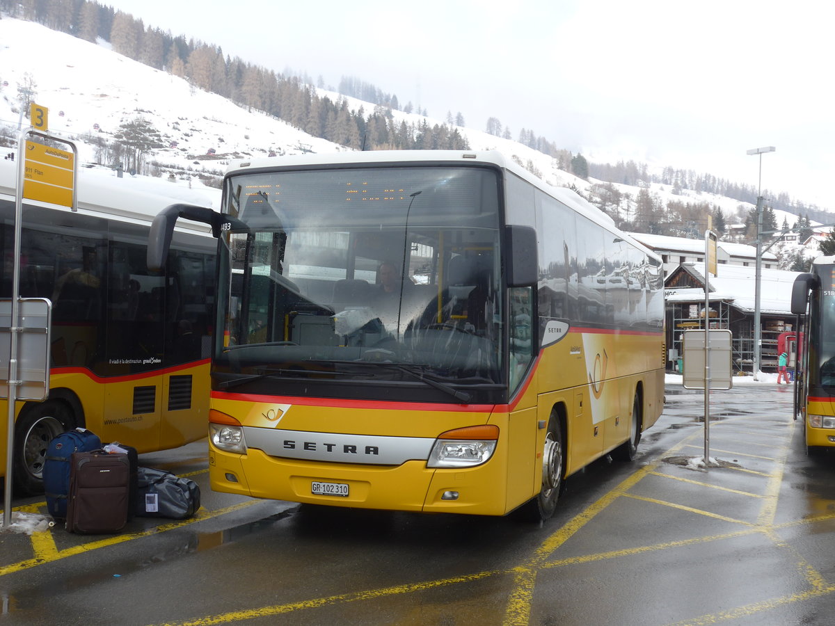 (188'809) - PostAuto Graub�nden - GR 102'310 - Setra am 16. Februar 2018 beim Bahnhof Scuol-Tarasp