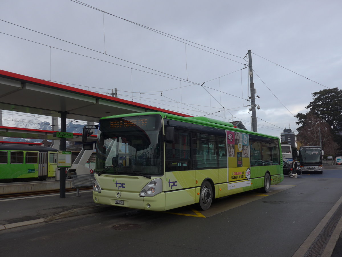 (188'978) - TPC Aigle - VD 1201 - Irisbus am 3. M�rz 2018 beim Bahnhof Aigle
