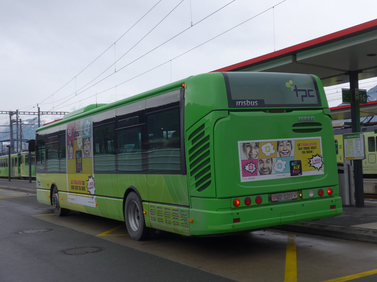(188'979) - TPC Aigle - VD 1201 - Irisbus am 3. M�rz 2018 beim Bahnhof Aigle