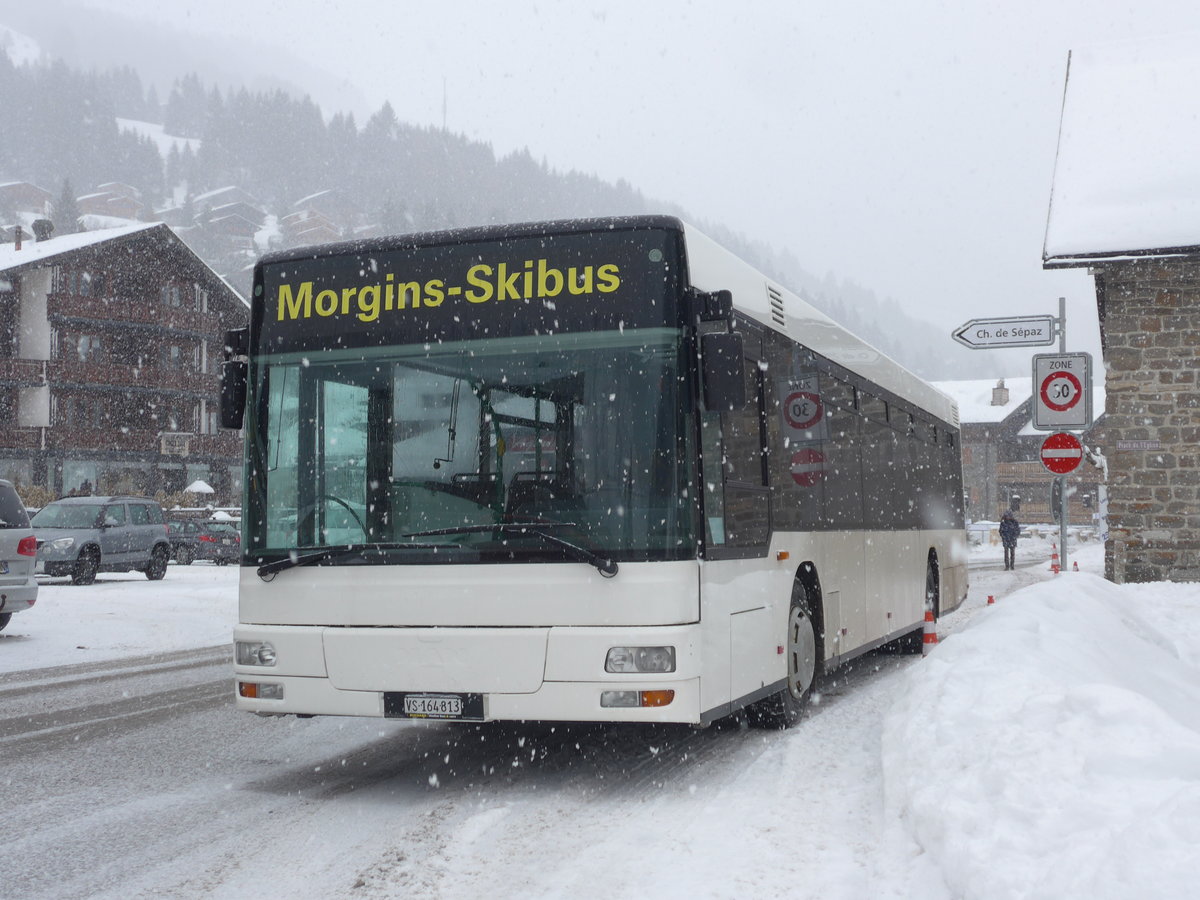 (188'997) - T�l�morgins, Morgins - VS 164'813 - MAN am 3. M�rz 2018 in Morgins, Place d'Eglise