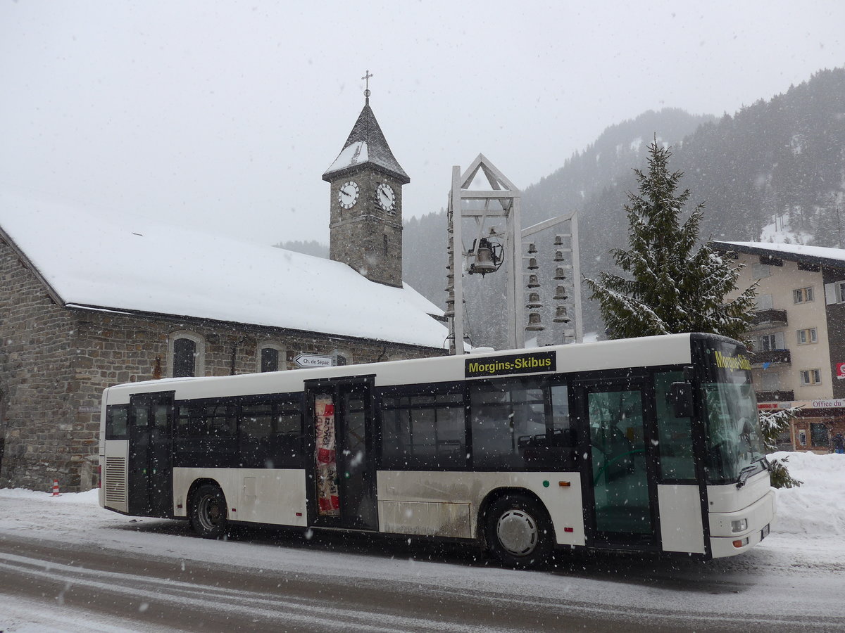 (189'001) - T�l�morgins, Morgins - VS 164'813 - MAN am 3. M�rz 2018 in Morgins, Place d'Eglise