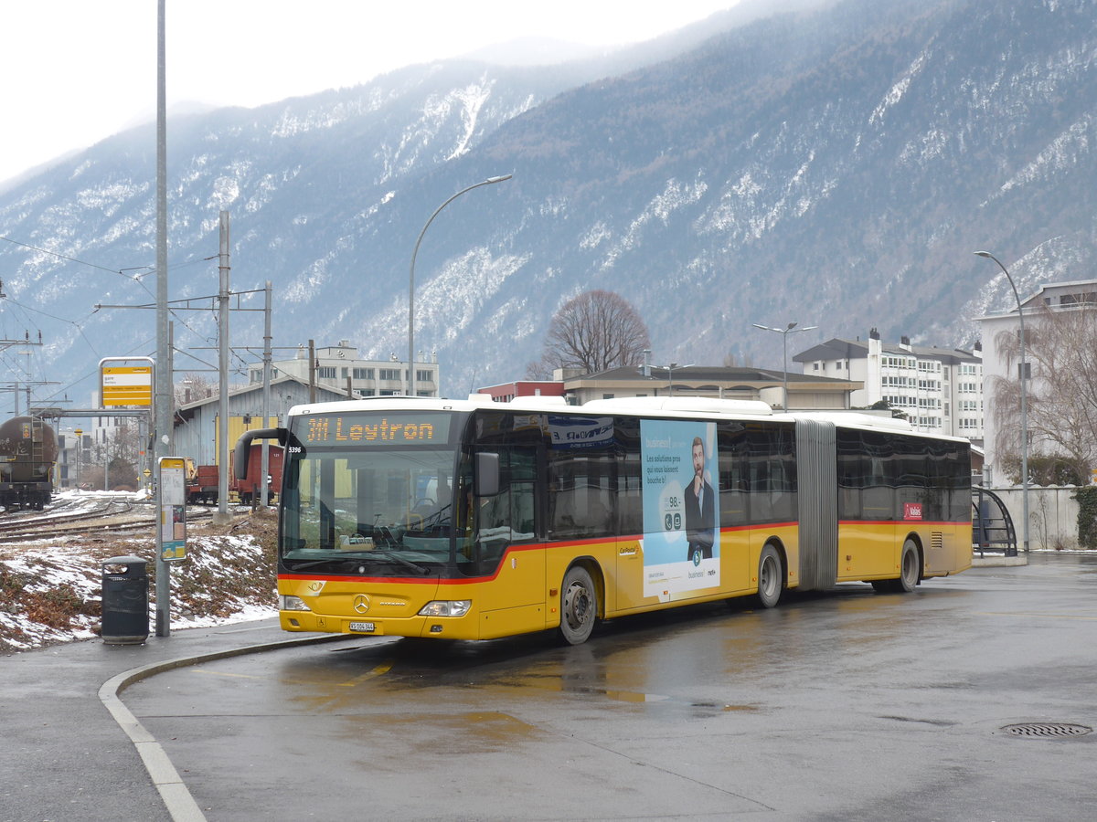 (189'019) - Buchard, Leytron - VS 104'344 - Mercedes am 3. M�rz 2018 beim Bahnhof Martigny