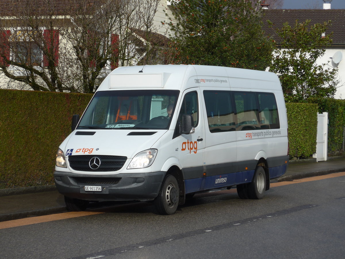 (189'132) - TPG Gen�ve - Nr. 447/GE 961'256 - Mercedes (ex Globe-Limo, Gen�ve Nr. 912) am 12. M�rz 2018 beim Bahnhof Meyrin