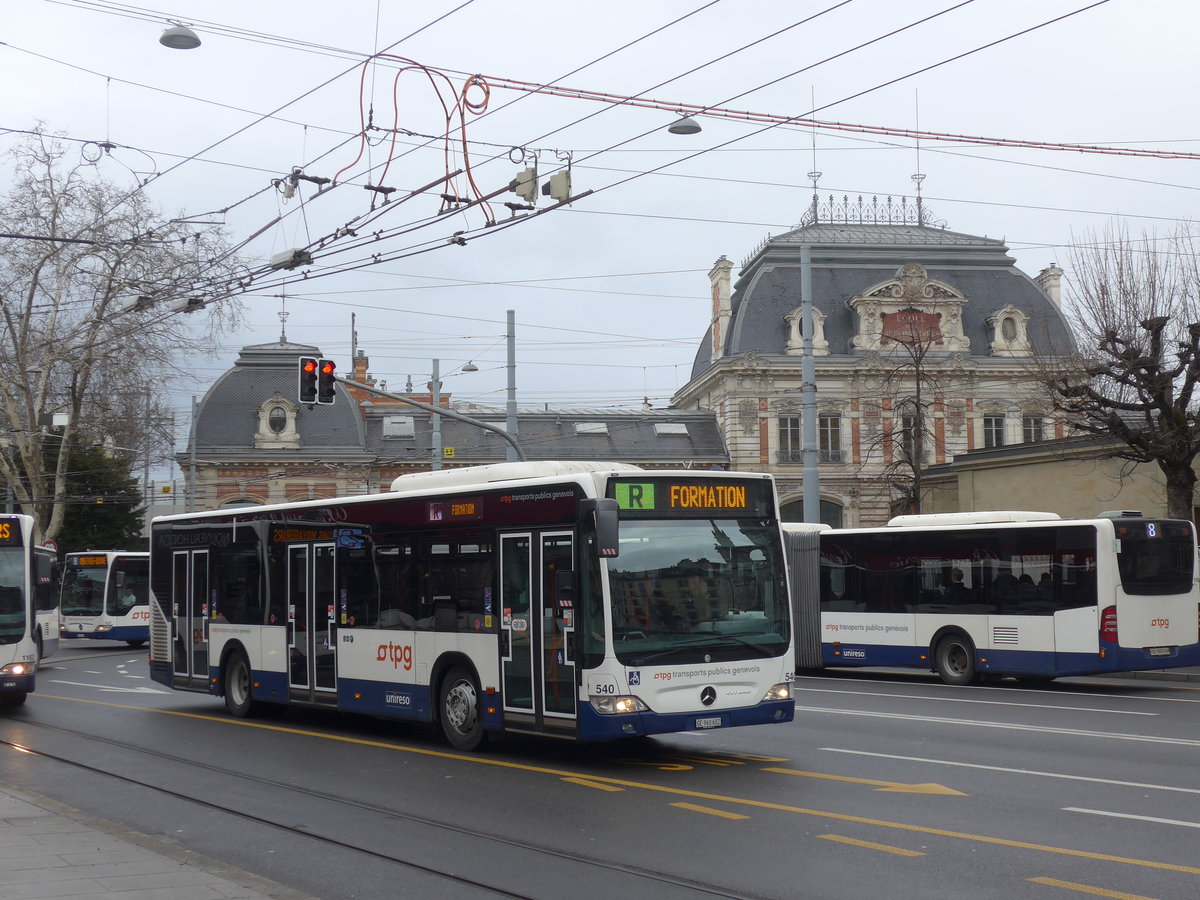 (189'150) - TPG Gen�ve - Nr. 540/GE 960'602 - Mercedes am 12. M�rz 2018 in Gen�ve, Place des Vingt-Deux-Cantons