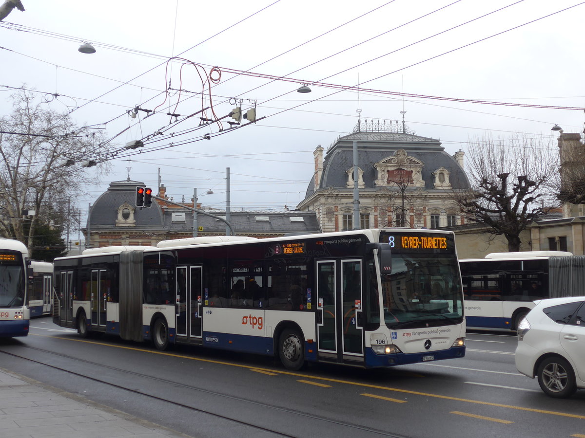 (189'158) - TPG Gen�ve - Nr. 196/GE 960'632 - Mercedes am 12. M�rz 2018 in Gen�ve, Place des Vingt-Deux-Cantons