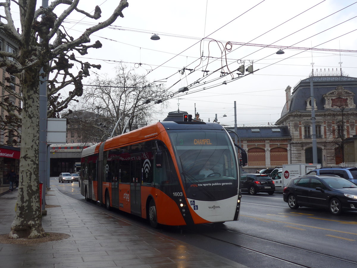 (189'174) - TPG Gen�ve - Nr. 1603 - Van Hool Gelenktrolleybus am 12. M�rz 2018 in Gen�ve, Place des Vingt-Deux-Cantons