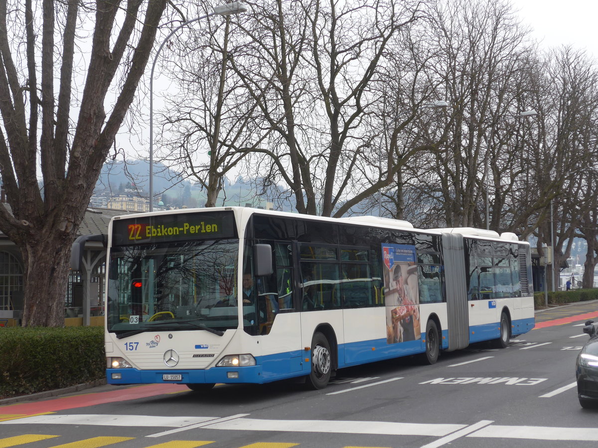 (189'298) - VBL Luzern - Nr. 157/LU 15'057 - Mercedes am 17. M�rz 2018 beim Bahnhof Luzern