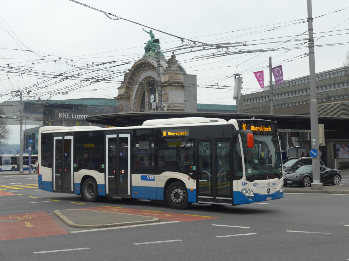 (189'330) - VBL Luzern - Nr. 623/LU 15'077 - Mercedes am 17. M�rz 2018 beim Bahnhof Luzern