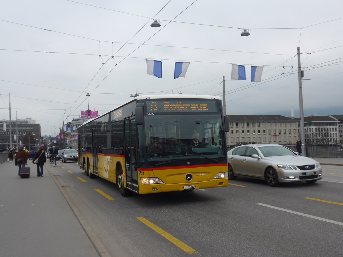 (189'376) - Bucheli, Kriens - Nr. 24/LU 15'010 - Mercedes am 17. M�rz 2018 in Luzern, Bahnhofbr�cke