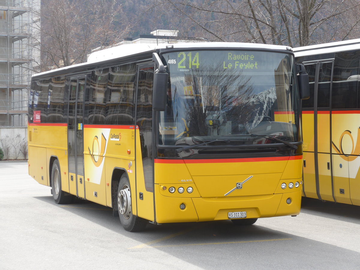 (189'724) - TMR Martigny - Nr. 140/VS 311'303 - Volvo am 30. M�rz 2018 beim Bahnhof Martigny