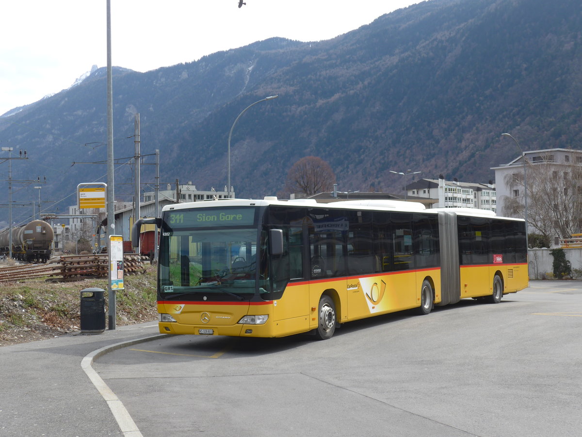 (189'725) - TMR Martigny - Nr. 144/VS 328'801 - Mercedes am 30. M�rz 2018 beim Bahnhof Martigny