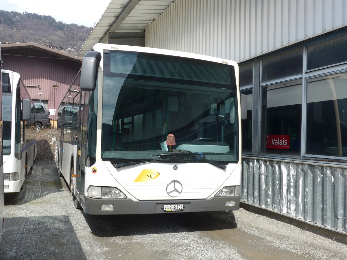 (189'732) - Buchard, Leytron - Nr. 66/VS 216'705 - Mercedes (ex MBC Morges Nr. 71) am 30. M�rz 2018 in Leytron, Garage