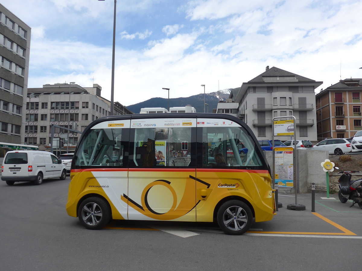 (189'746) - PostAuto Wallis - VS 451'600 - Navya am 30. M�rz 2018 beim Bahnhof Sion