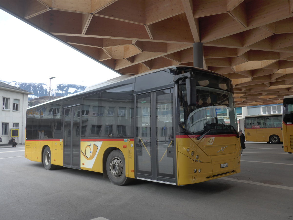 (189'753) - Buchard, Leytron - VS 346'746 - Volvo am 30. M�rz 2018 beim Bahnhof Sion