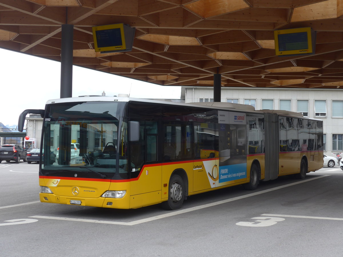 (189'759) - PostAuto Wallis - Nr. 11/VS 241'997 - Mercedes am 30. M�rz 2018 beim Bahnhof Sion