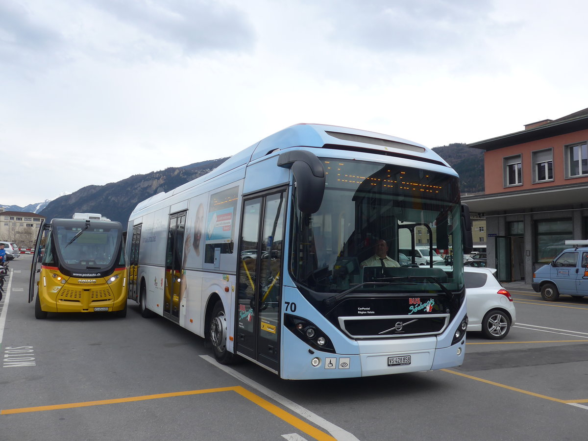 (189'765) - PostAuto Wallis - Nr. 70/VS 428'858 - Volvo am 30. M�rz 2018 beim Bahnhof Sion