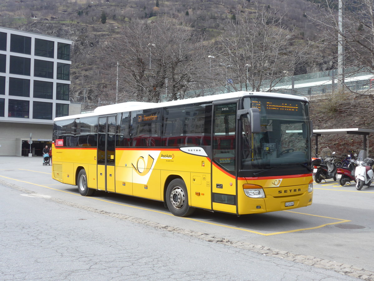 (189'774) - PostAuto Wallis - VS 403'662 - Setra am 30. M�rz 2018 beim Bahnhof Sion