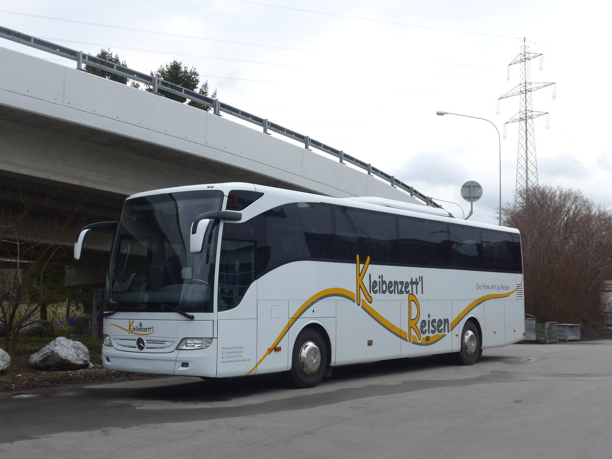(189'841) - Kleibenzett'l, Kleinb�singen - Nr. 11 - Mercedes am 1. April 2018 in Kerzers, Interbus