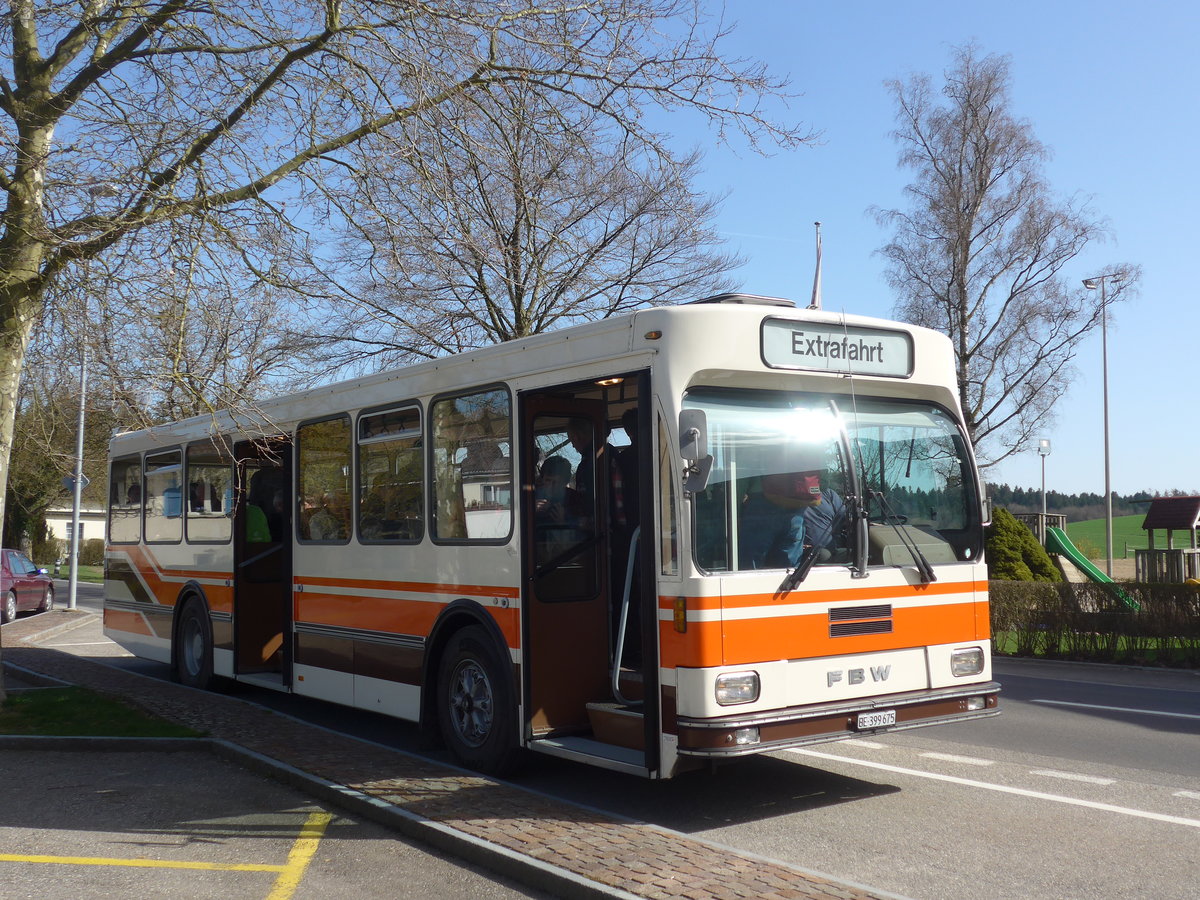 (190'074) - Wegm�ller, M�nsingen - BE 399'675 - FBW/R&J (ex Bamert, Wollerau) am 7. April 2018 in Kernenried, Gasthof L�wen