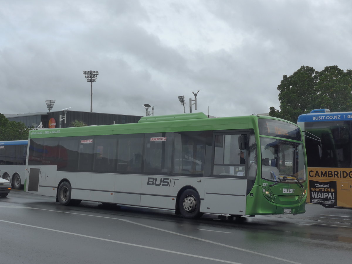 (191'884) - BusIt, Hamilton - Nr. 2057/JAF139 - Alexander Dennis/KiwiBus (ex Pavlowich, Auckland; ex Vorf�hrfahrzeug) am 29. April 2018 in Hamilton, Centralstation