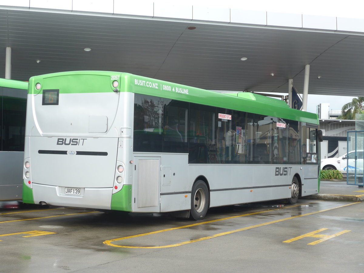(191'895) - BusIt, Hamilton - Nr. 2057/JAF139 - Alexander Dennis/KiwiBus (ex Pavlowich, Auckland; ex Vorf�hrfahrzeug) am 29. April 2018 in Hamilton, Centralstation