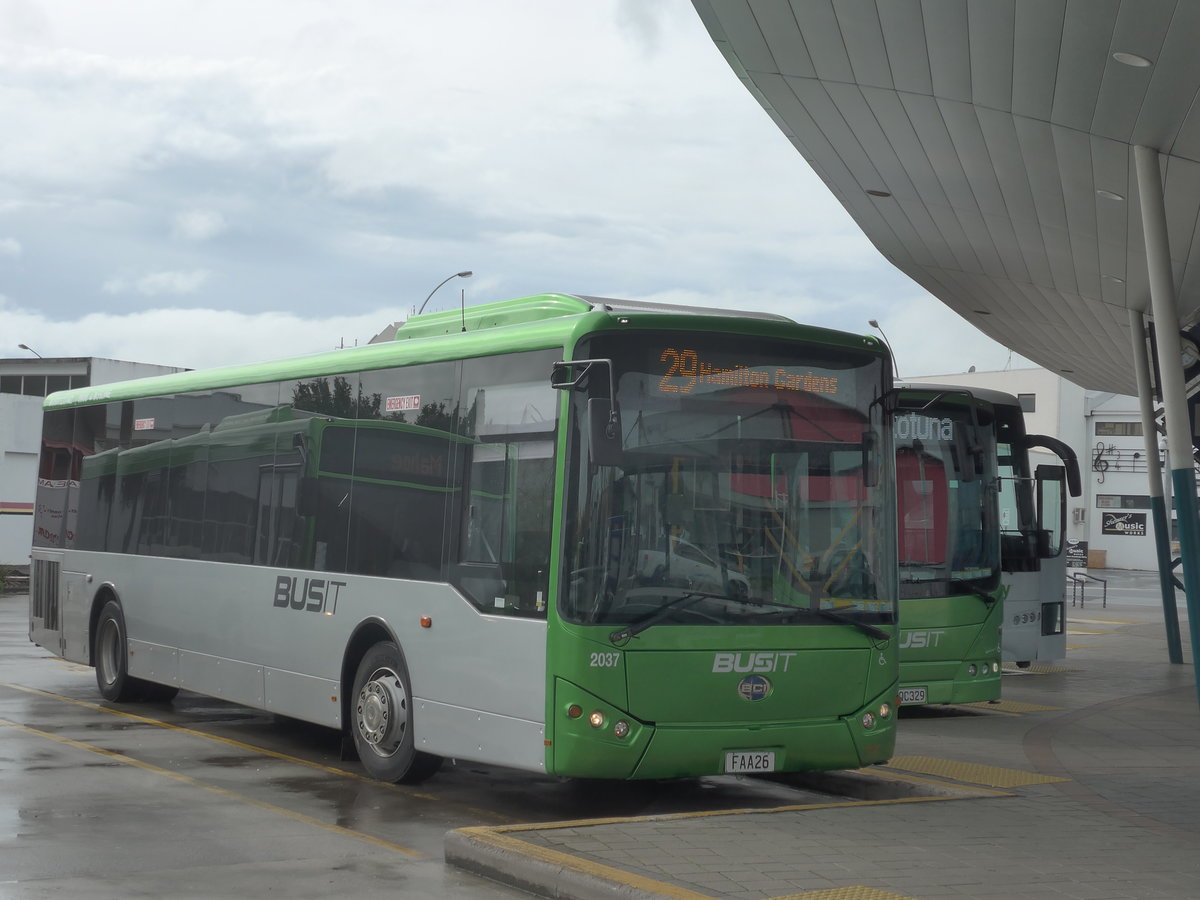 (191'897) - BusIt, Hamilton - Nr. 2037/FAA26 - BCI (ex Pavlowich, Auckland; ex Go Bus, Hamilton Nr. 237) am 29. April 2018 in Hamilton, Centralstation