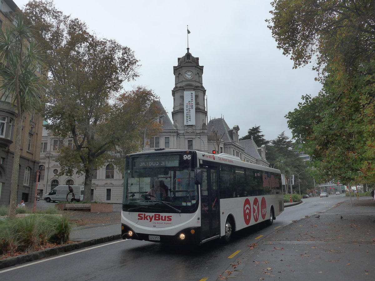 (192'114) - SkyBus, Auckland - Nr. 96/DZG355 - MAN/Designline am 30. April 2018 in Auckland
