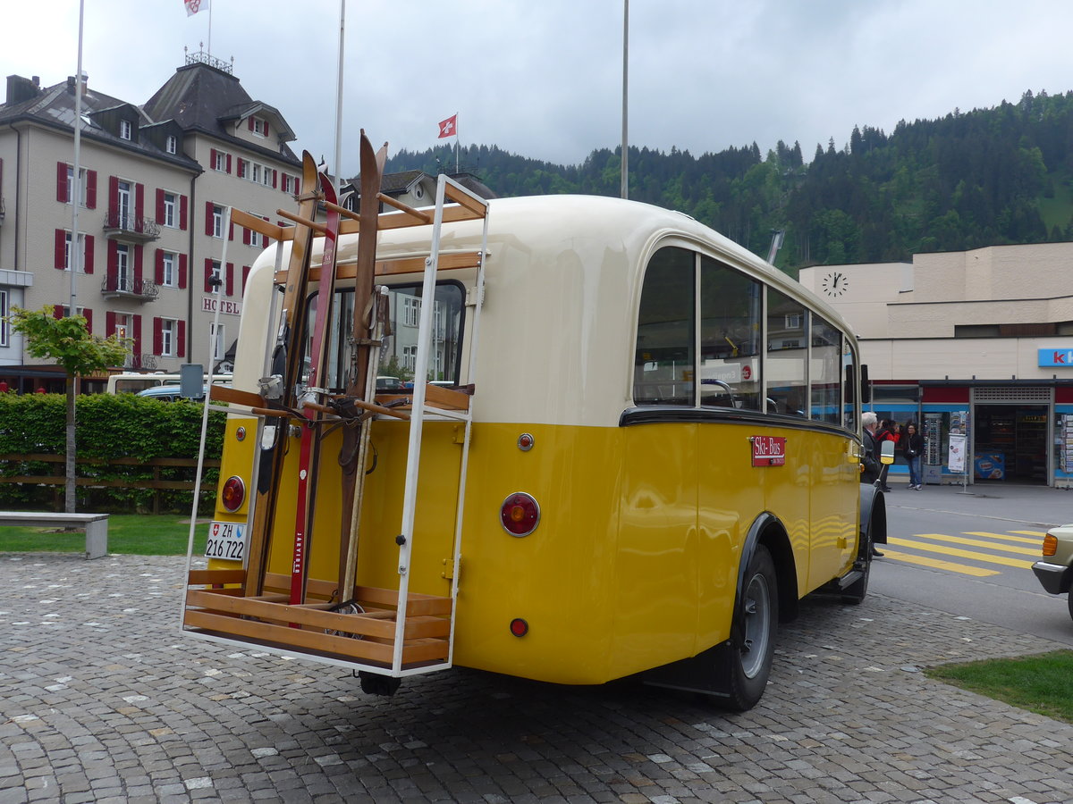 (193'145) - Moser, Sch�nenberg - ZH 216'722 - Berna/Hess (ex Barenco, Faido) am 20. Mai 2018 in Engelberg, OiO
