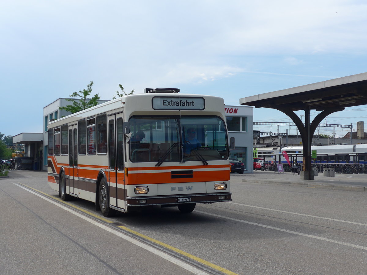 (193'747) - Wegm�ller, M�nsingen - BE 399'675 - FBW/R&J (ex Bamert, Wollerau) am 3. Juni 2018 beim Bahnhof Burgdorf