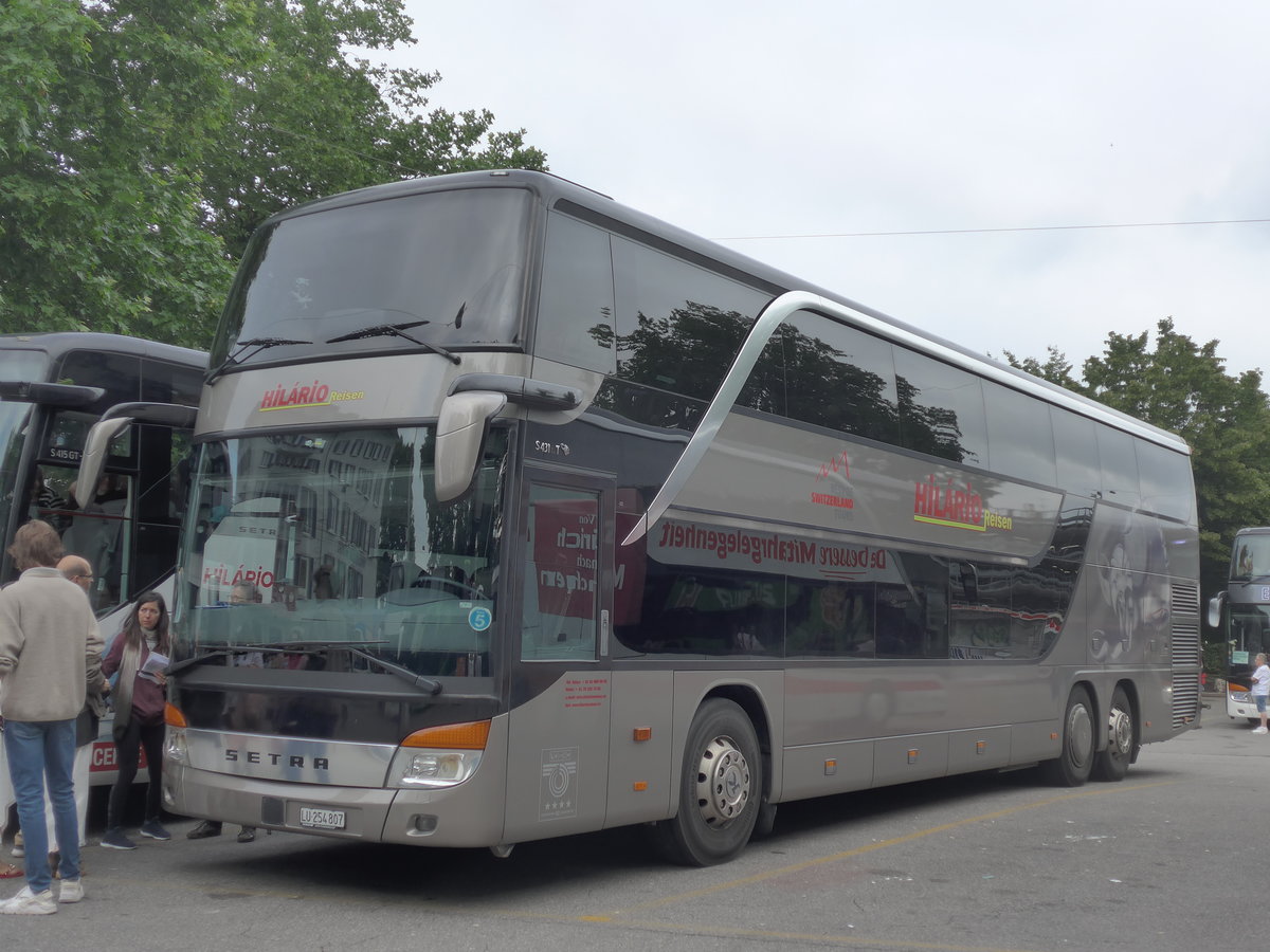 (193'794) - Hil�rio, Sch�tz - LU 254'807 - Setra (ex Domo, Glattbrugg) am 9. Juni 2018 in Z�rich, Sihlquai