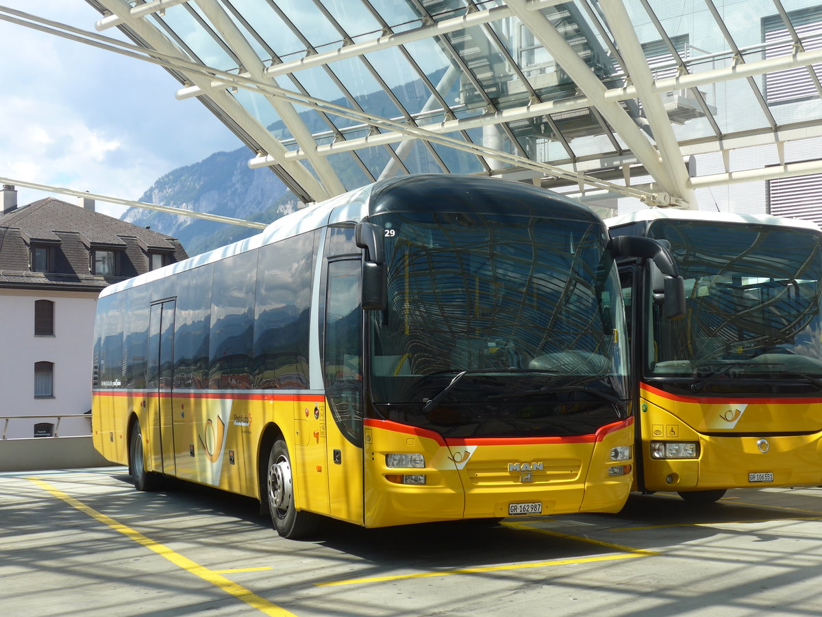 (194'842) - PostAuto Graub�nden - GR 162'987 - MAN am 15. Juli 2018 in Chur, Postautostation
