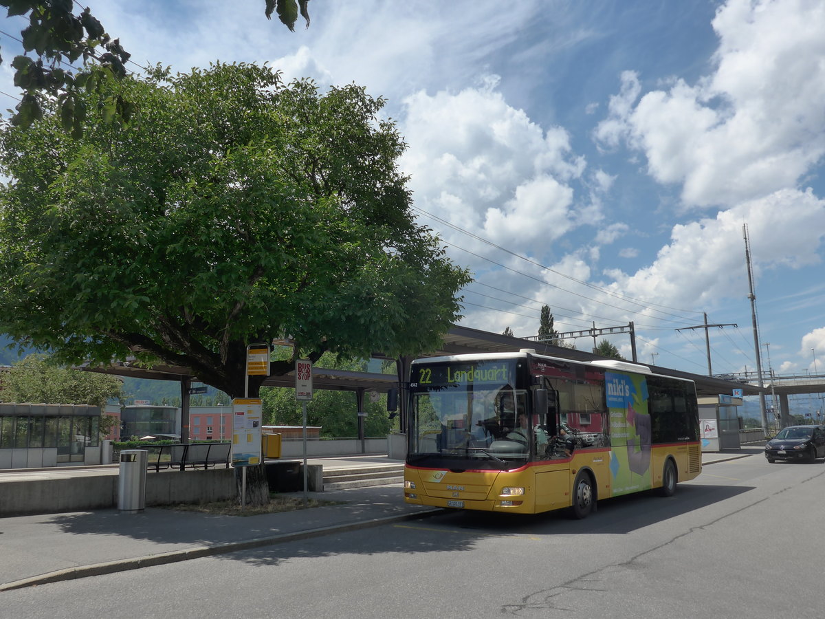 (194'876) - Gessinger, Bad Ragaz - GR 102'391 - MAN/G�ppel am 15. Juli 2018 beim Bahnhof Maienfeld