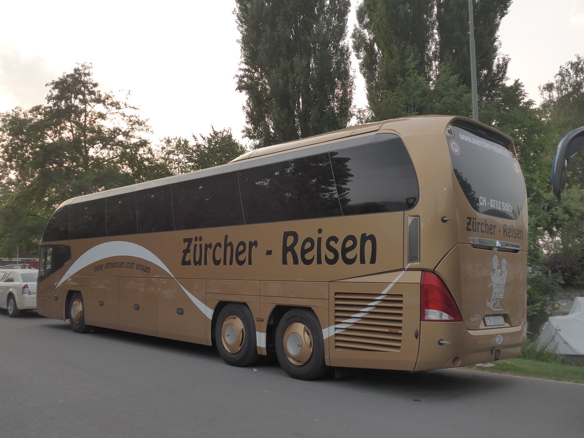 (195'523) - Z�rcher, St�fa - ZH 60'301 - Neoplan am 4. August 2018 in Thun, Strandbad