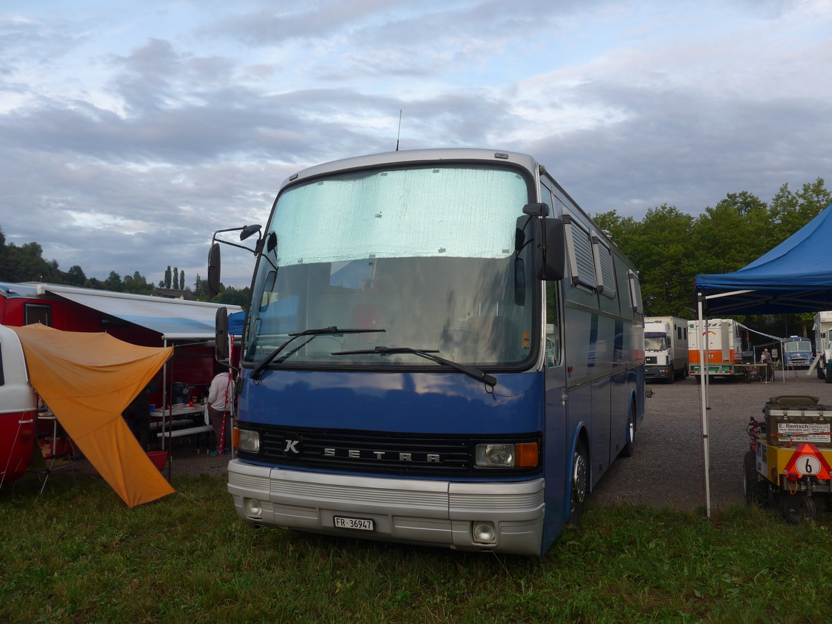 (195'919) - B�chler, B�singen - FR 36'947 - Setra (ex AAGI Interlaken Nr. 30) am 17. August 2018 in Wettingen, Zirkuswiese