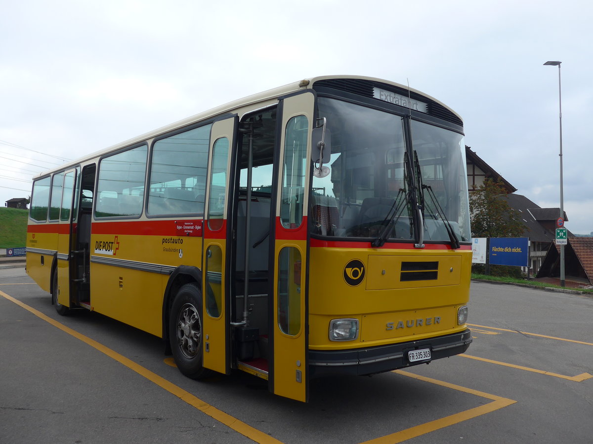 (196'392) - Eichenberger, B�singen - FR 335'303 - Saurer/R&J (ex Schlapp, Cottens; ex Ruklic, Schaffhausen; ex Heim, Flums; ex Frigg, Zernez; ex P 24'279) am 2. September 2018 beim Bahnhof Biglen