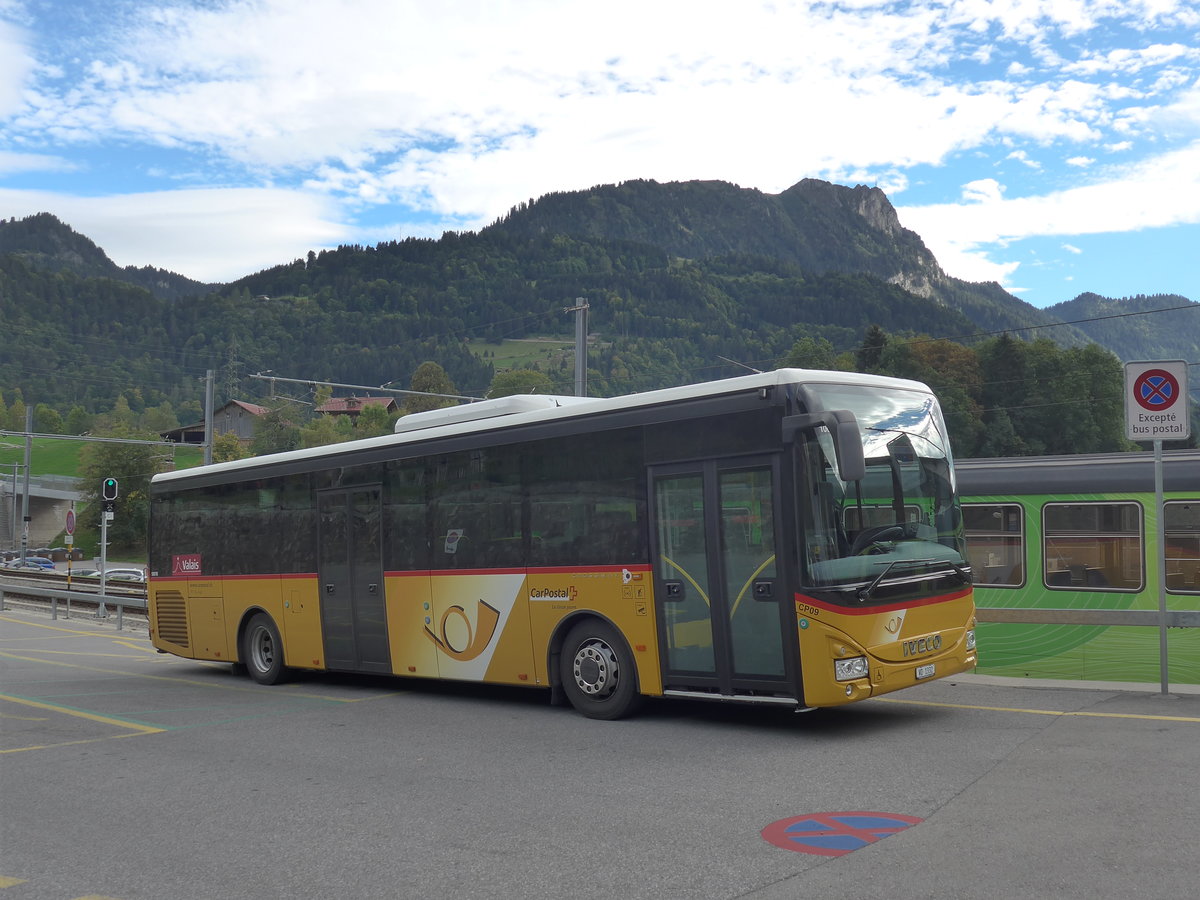(197'953) - TPC Aigle - Nr. CP09/VD 1332 - Iveco am 23. September 2018 beim Bahnhof Le S�pey