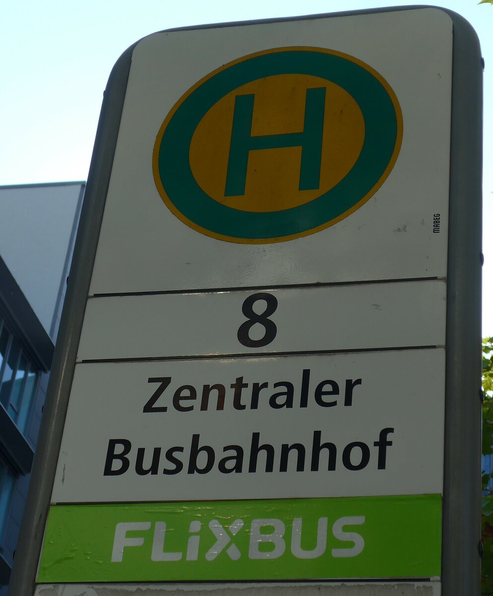 (198'332) - FLiXBUS-Haltestellenschild - N�rnberg, Zentraler Busbahnhof - am 15. Oktober 2018 - 