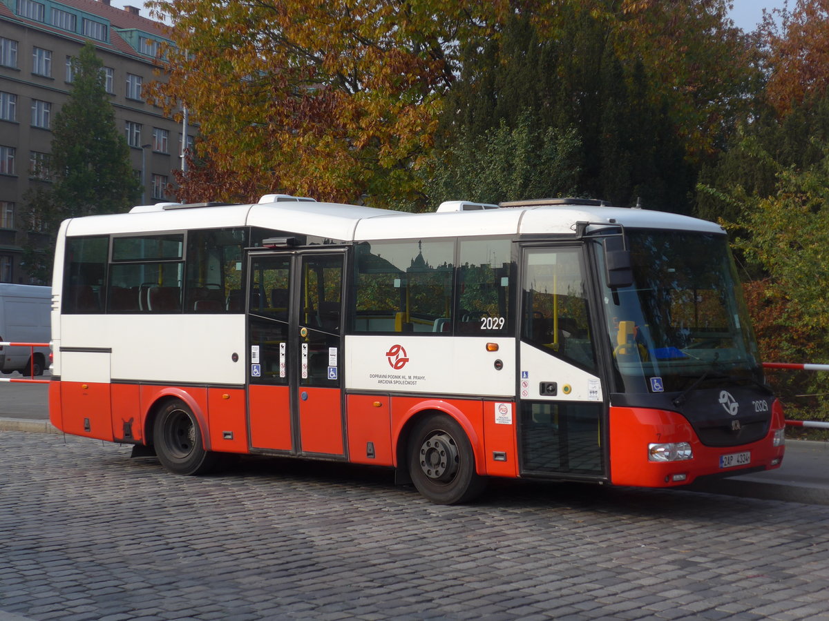 (198'520) - DPP Praha - Nr. 2029/2AP 4334 - SOR am 19. Oktober 2018 in Praha, Dejvick�