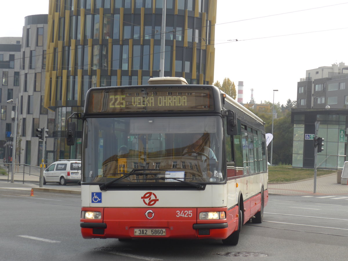 (198'550) - DPP Praha - Nr. 3425/3A2 5860 - Irisbus-Karosa am 19. Oktober 2018 in Praha, N�draz� Veleslav�n