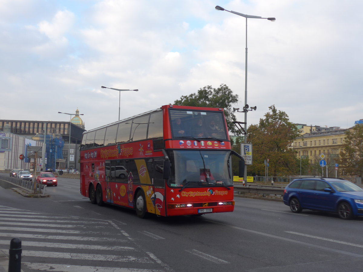 (198'941) - Sightseeing, Praha - 5M3 3330 - MAN am 21. Oktober 2018 in Praha, Hlavn� N�draz�