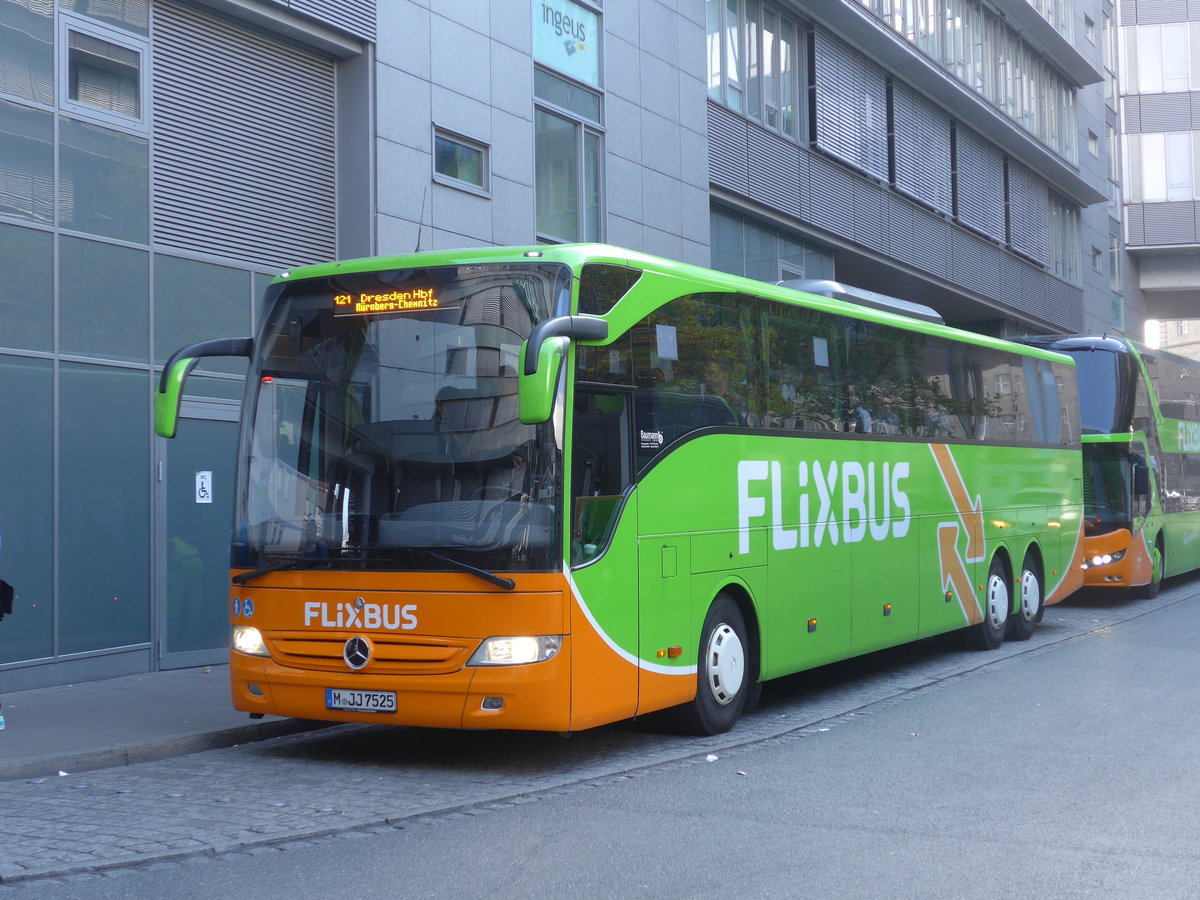 (198'965) - Baumann, M�nchen - M-JJ 7525 - Mercedes am 21. Oktober 2018 in N�rnberg, Zentraler Busbahnhof
