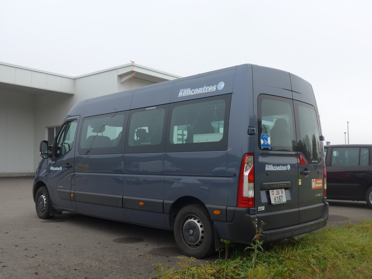 (199'247) - Centre Rencontres, Courfaivre - JU 6187 - Renault am 4. November 2018 in Del�mont, Garage Willemin