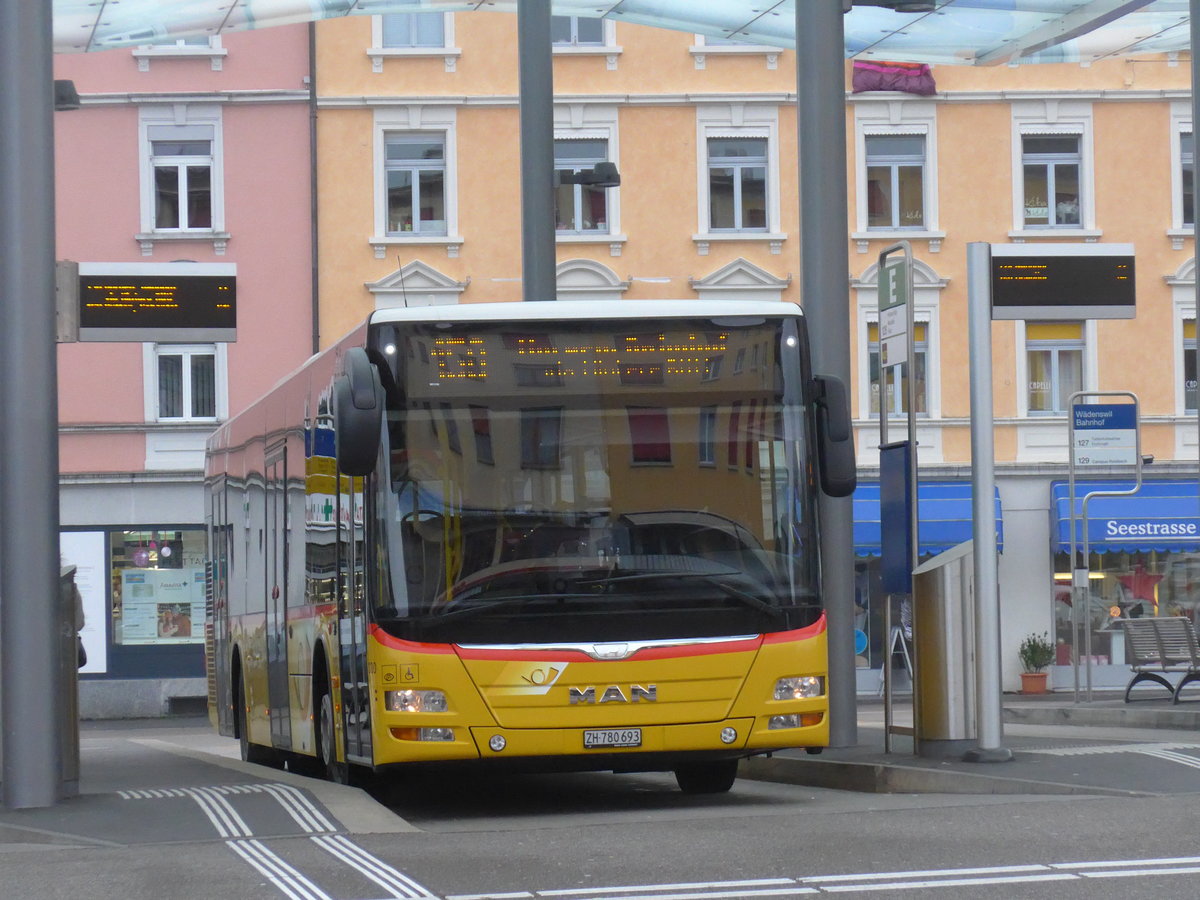 (199'801) - PostAuto Z�rich - Nr. 330/ZH 780'693 - MAN am 8. Dezember 2018 beim Bahnhof W�denswil